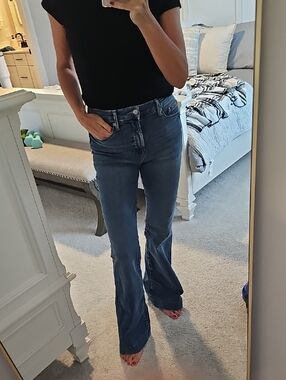 Good American Good Legs Flare Jeans